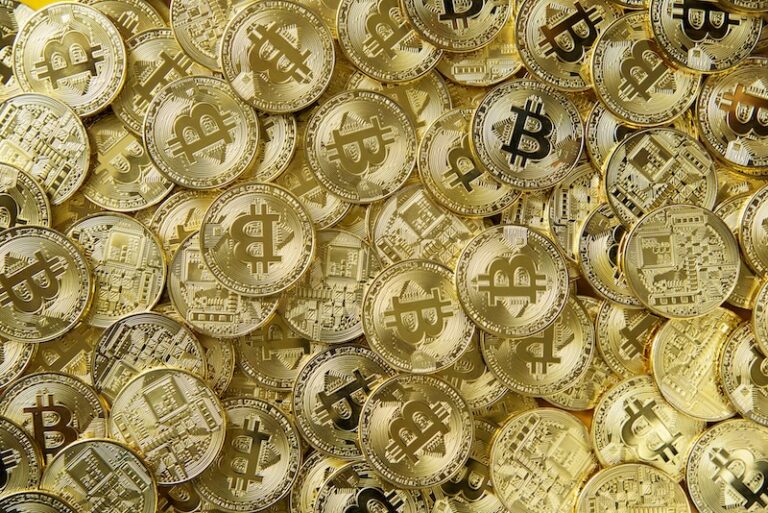 En hög med bitcoins