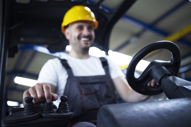 Truckförare på lager